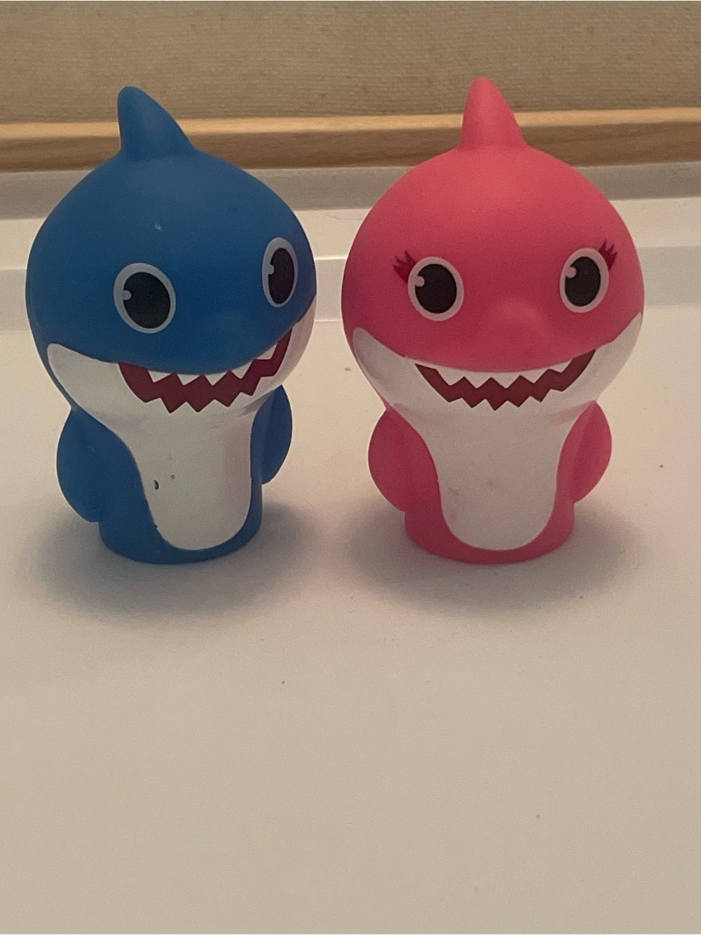 Baby Shark finger puppets